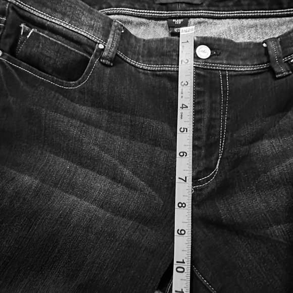 White House Black Market Blanc 12s Jeans - Picture 5 of 8